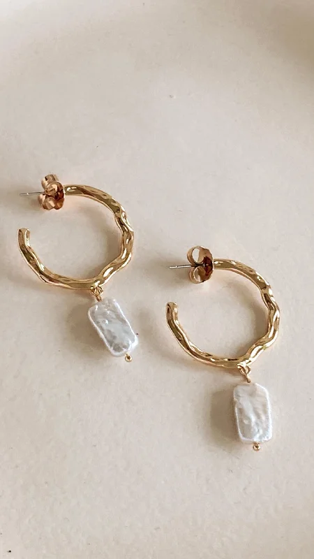 Timeless women’s fashion for any occasion Beaten Metal Pearl Drop Hoops - Gold/Cream Timeless women’s fashion for any occasion Beaten Metal Pearl Drop Hoops - Gold/Cream