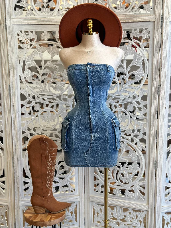 Denim Cargo Mini Dress - No Estira Poco, Slightly Stretchy