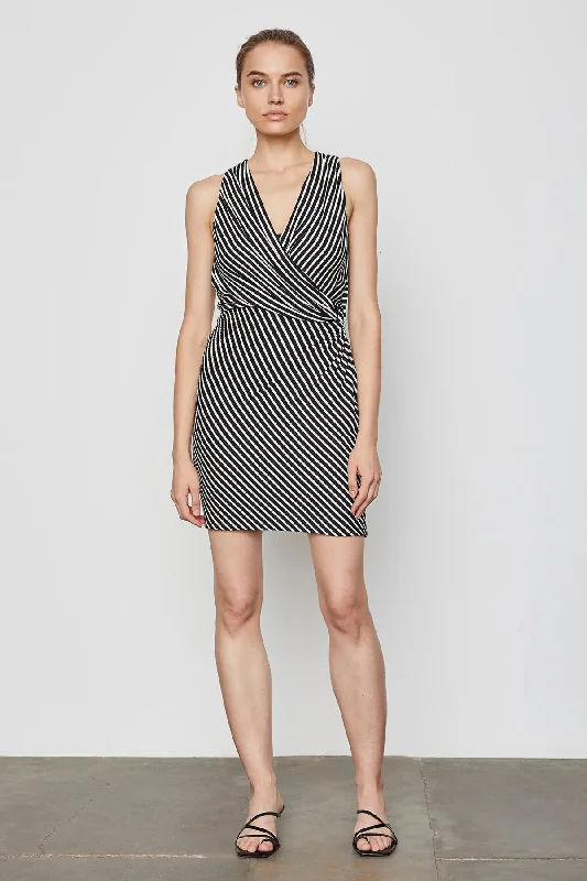 Elevate your style with fashionable women’s clothing   Tiva Dress in Black/White