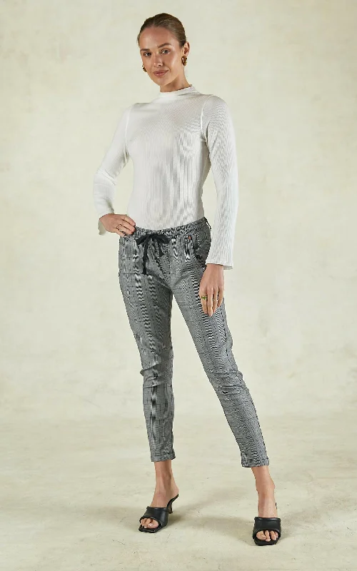 Versatile fashion options for every occasion   Active Cobalt Blue Check Jeans