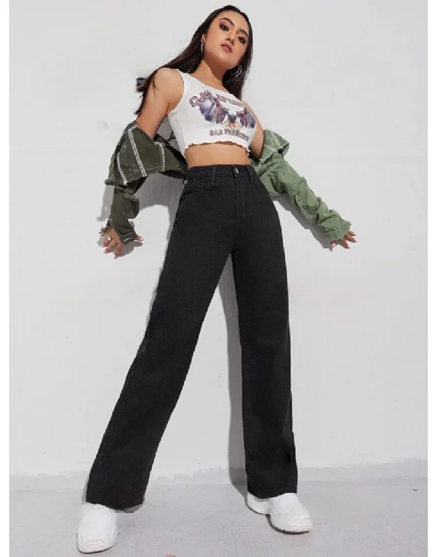 Step up your style with trendy women’s clothing   Straight Leg Jeans in Black