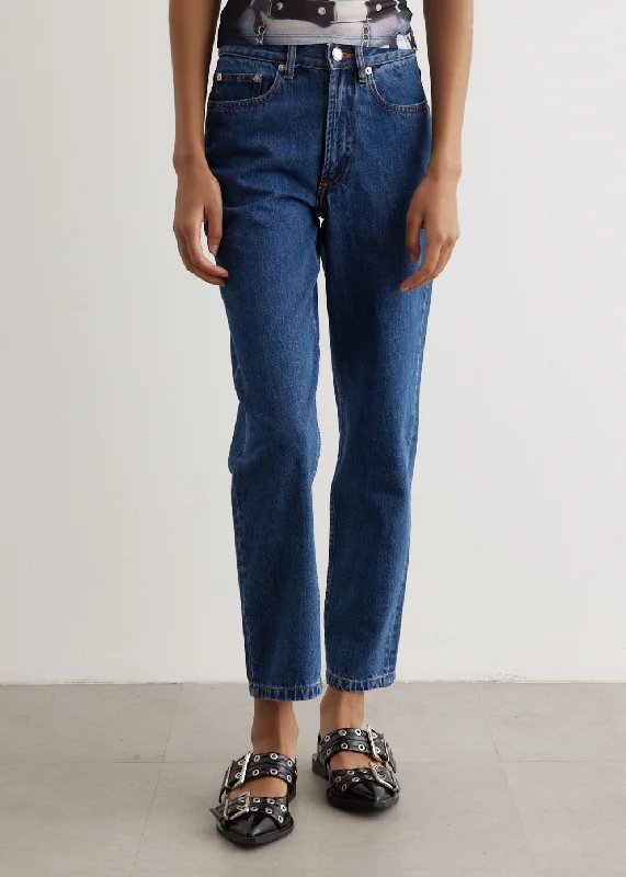 Fashion-forward styles that make a statement   Martin Jeans