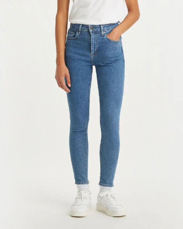 Latest fashion trends for modern women Levi's® Womens 721 High Rise Skinny Jeans - Beach Break Stone Latest fashion trends for modern women Levi's® Womens 721 High Rise Skinny Jeans - Beach Break Stone