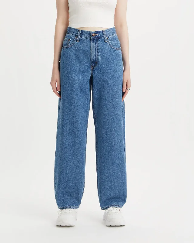 Trendy women’s clothing that suits every taste Levi's® Womens Baggy Dad Loose Fit Jeans - Hold My Purse Trendy women’s clothing that suits every taste Levi's® Womens Baggy Dad Loose Fit Jeans - Hold My Purse