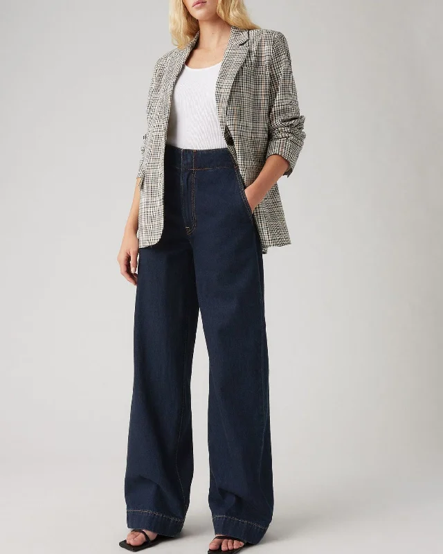 Get noticed with eye-catching women’s fashion Levi's® Womens Ribcage Wide Leg Tailored Jeans - Slick Streets Get noticed with eye-catching women’s fashion Levi's® Womens Ribcage Wide Leg Tailored Jeans - Slick Streets
